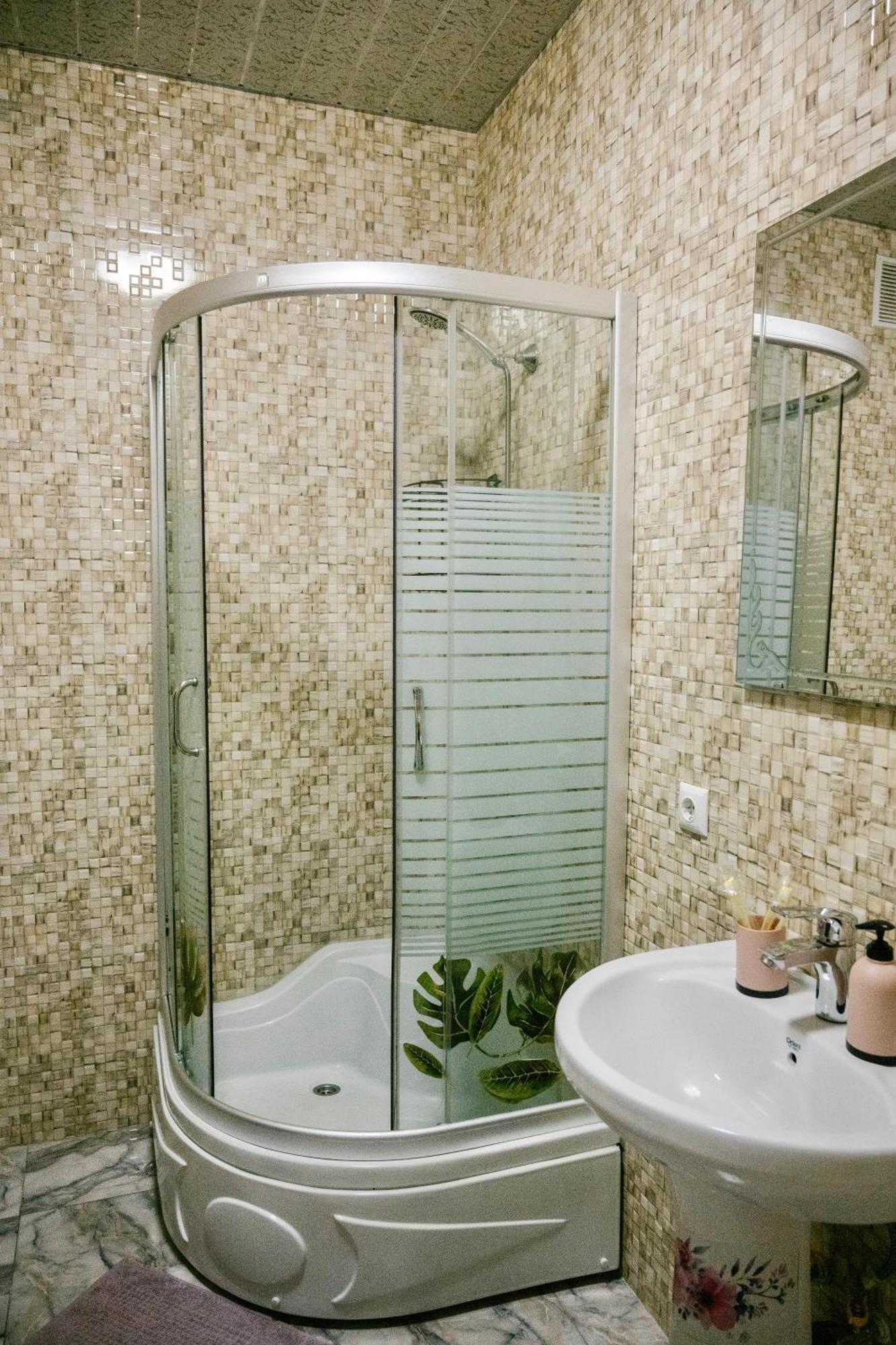 Ekaterine'S Apartments Batumi Room photo